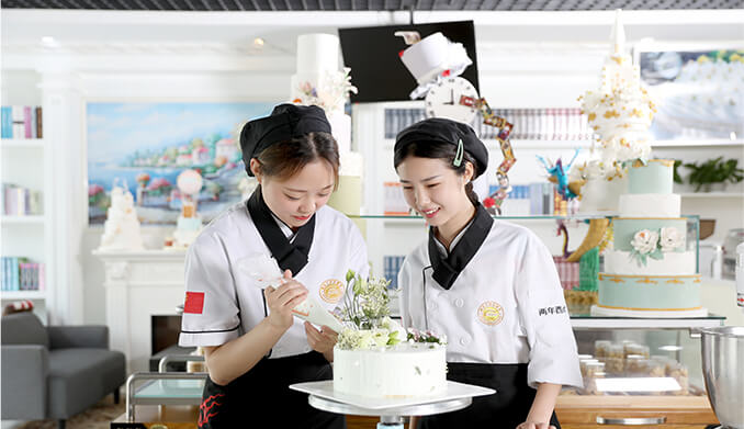 师资力量雄厚，经验丰富